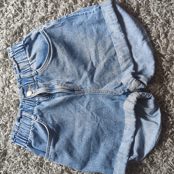 H&M Paperbag Denim Shorts | Size XS - Picture 5 of 9